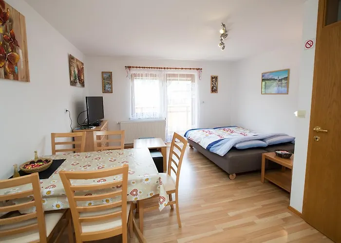 Apartmaji Matej Cvetek Apartamento *